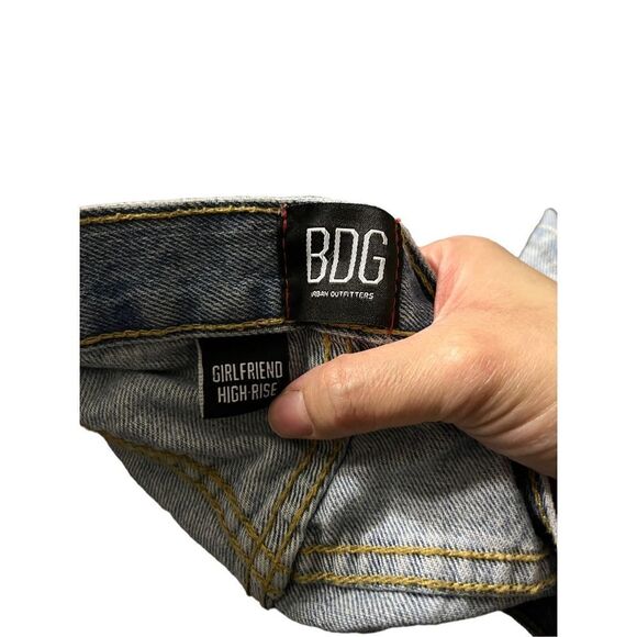 BDG Girlfriend High Rise Jean Shorts Size 28 - Picture 5 of 6
